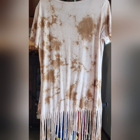 Vocal Tie-Dye Fringe Top in Cream and Brown - Picture 5 of 6